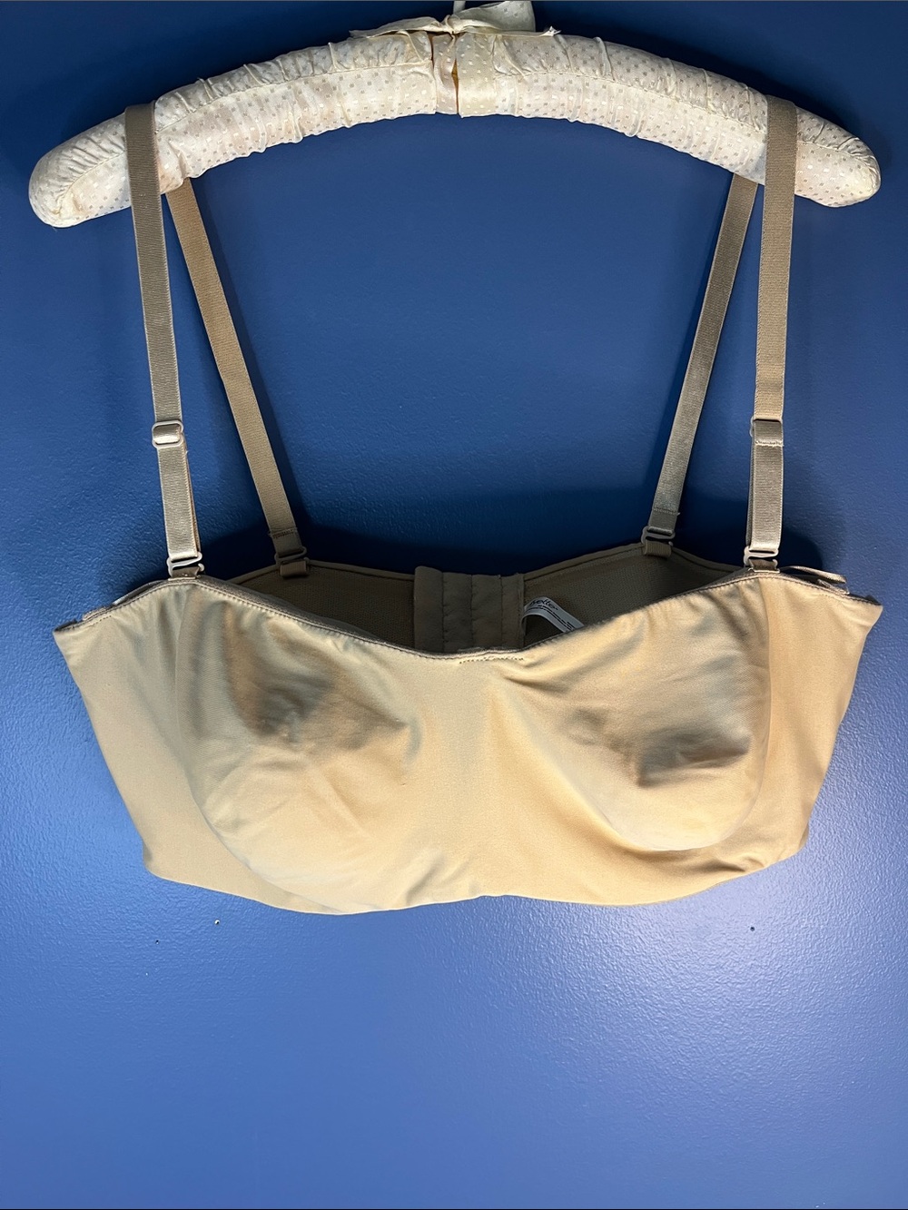 Lilyette underwire, minimizer 0939 beige bra, with straps or strapless, 42-D - Picture 6 of 9